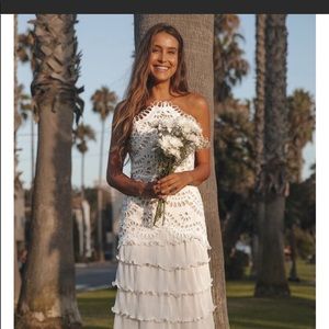 Elliatt White Strapless Dress